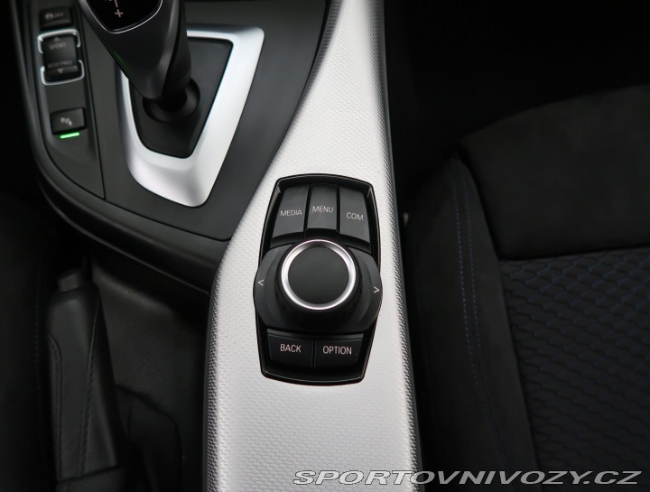 BMW 2 M240 i 2022