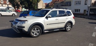 Subaru  Forester 2,0