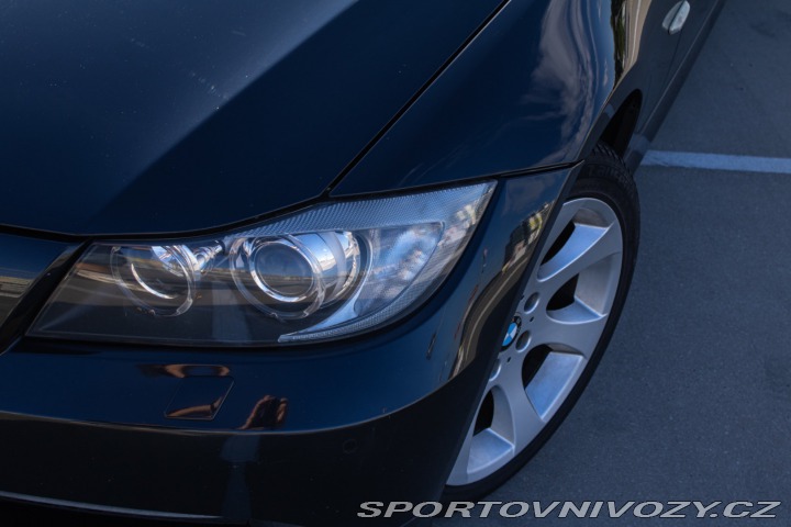 BMW 3 Touring  330 d  xDrive A/ 2007