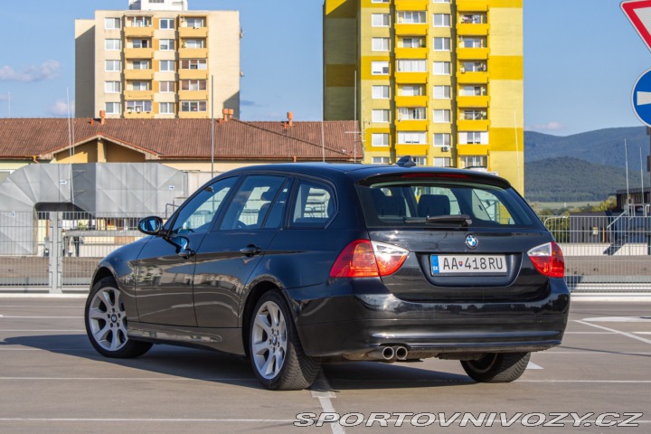 BMW 3 Touring 330 d xDrive A/ 2007