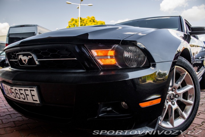 Ford Mustang 4.0L V6 2010