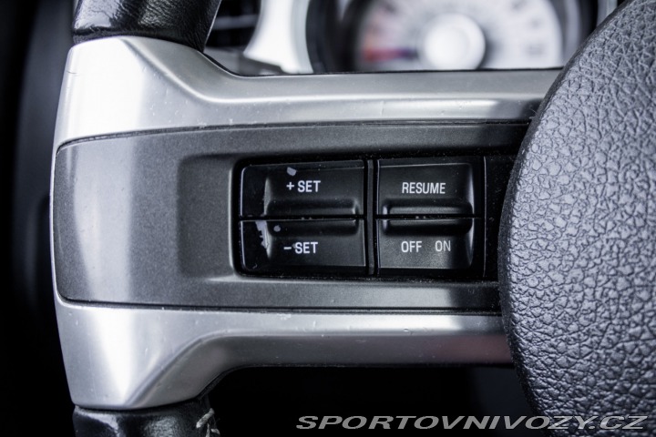 Ford Mustang 4.0L V6 2010