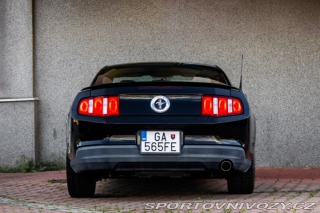 Ford Mustang 4.0L V6 2010