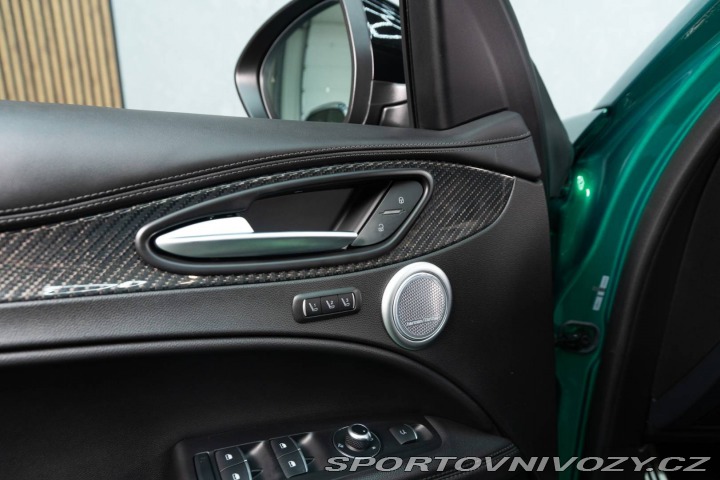 Alfa Romeo Stelvio 2.9 V6 Twin Turbo QV AWD 2023