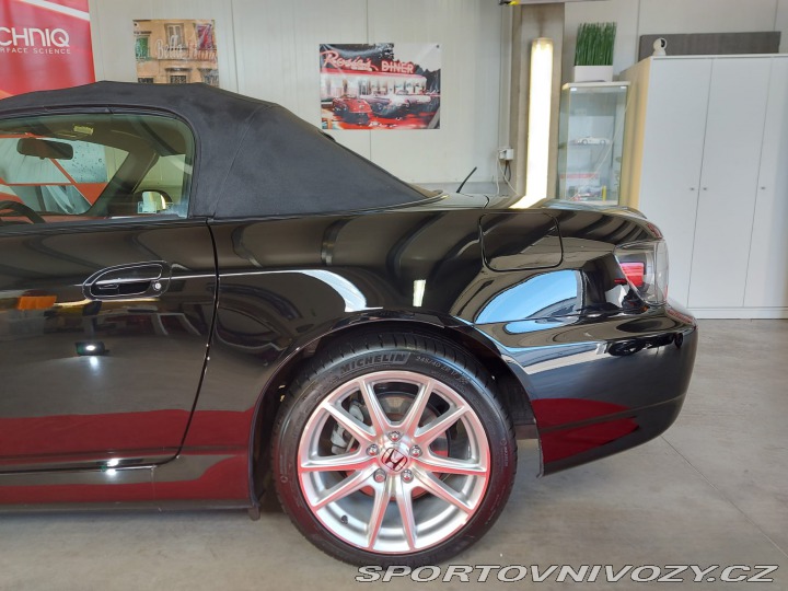 Honda S2000 Roadster 2005
