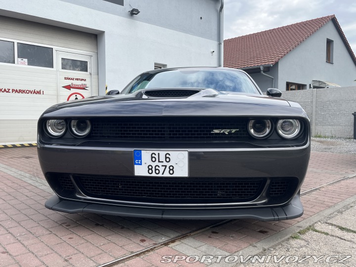 Dodge Challenger 5.7 L HEMI 2021