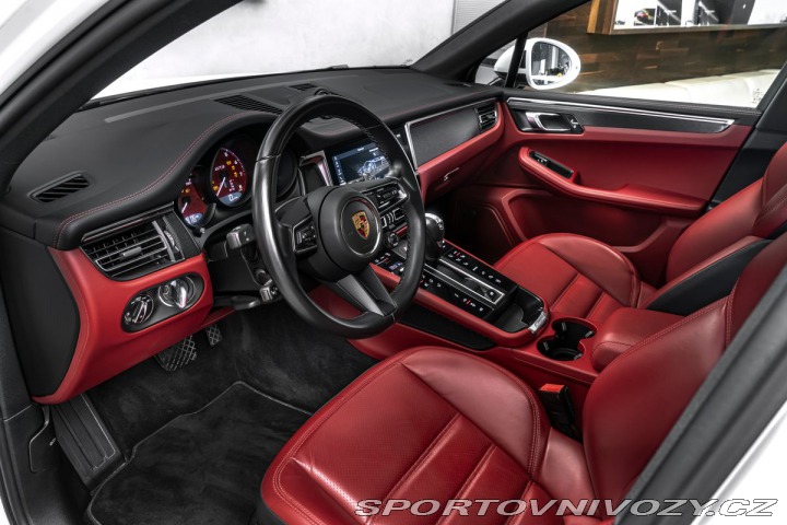 Porsche Macan GTS, vzduch, panorama, CZ 1800