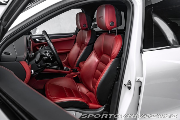 Porsche Macan GTS, vzduch, panorama, CZ 2023