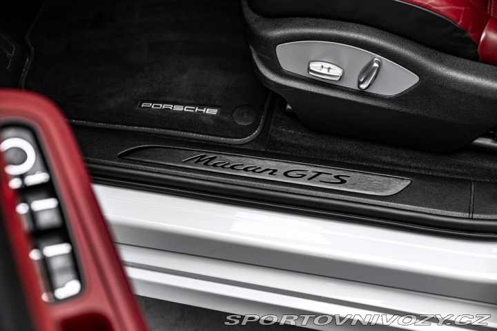 Porsche Macan GTS, vzduch, panorama, CZ 2023