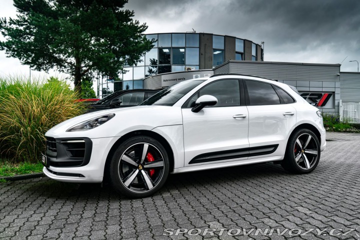 Porsche Macan GTS, vzduch, panorama, CZ 1800