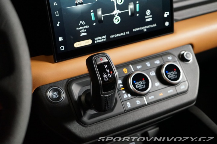 Ostatní značky Ostatní modely Land Rover Defender 90*V8*P525*HUD*TAŽNÉ*PANO 2022