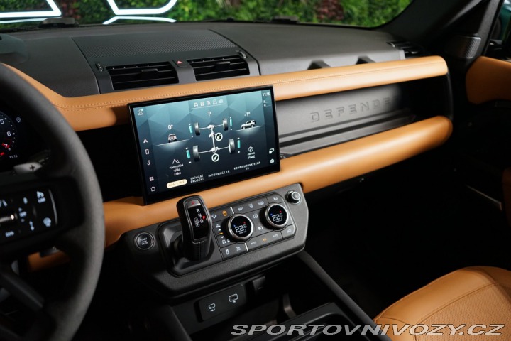 Ostatní značky Ostatní modely Land Rover Defender 90*V8*P525*HUD*TAŽNÉ*PANO 2022