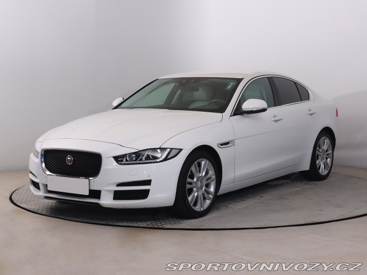 Jaguar XE 20d 2015