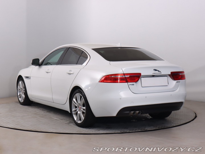 Jaguar XE 20d 2015