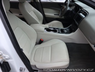 Jaguar XE 20d 2015