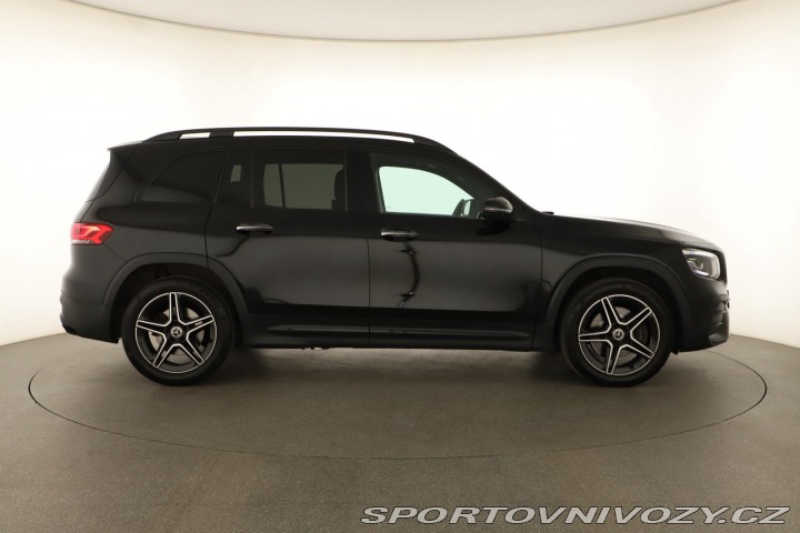 Mercedes-Benz Ostatní modely GLB AMG Line GLB 250 4MATIC 2021