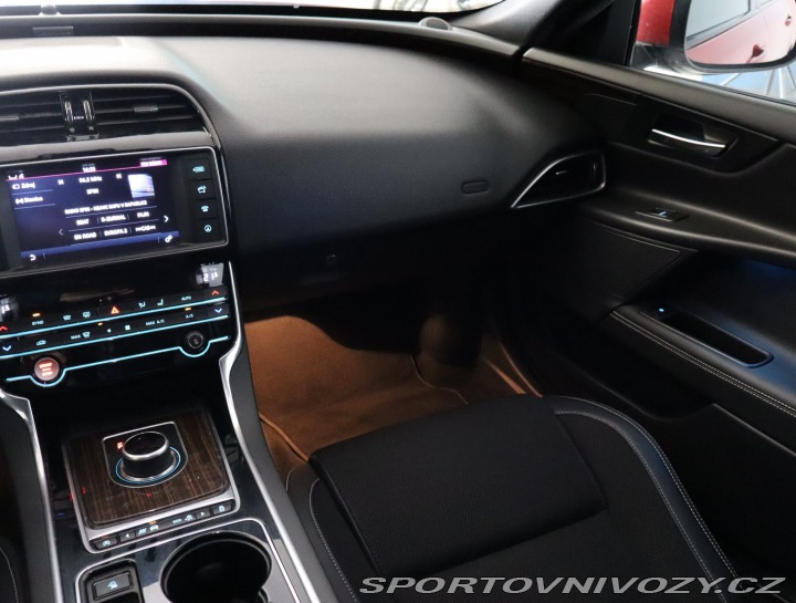 Jaguar XE R-Sport 20d AWD 2019