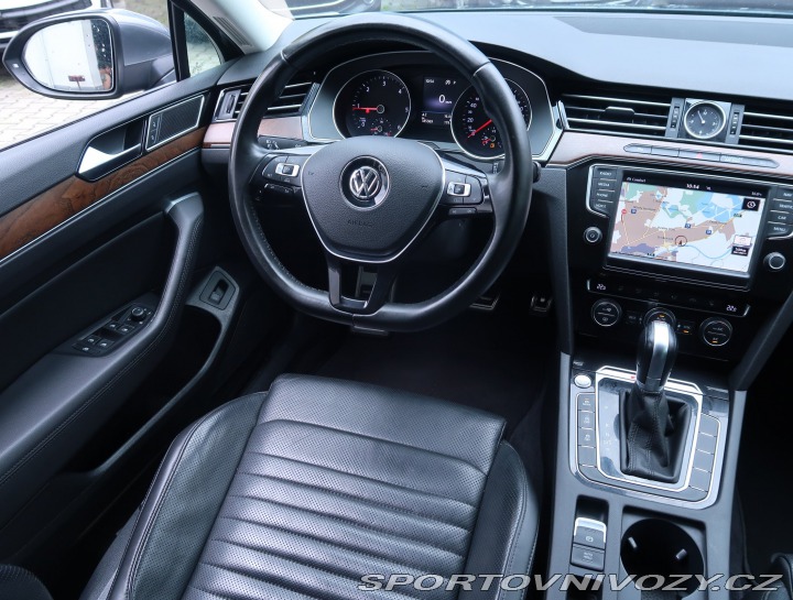 Volkswagen Ostatní modely Passat Highline 2.0 BiTDI 2016