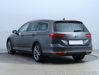Volkswagen Ostatní modely Passat Highline 2.0 BiTDI 2016