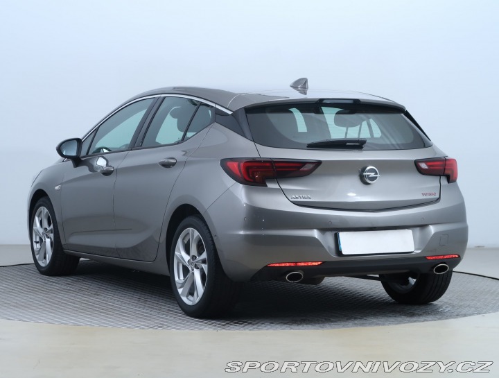 Opel Astra 1.6 T 2016