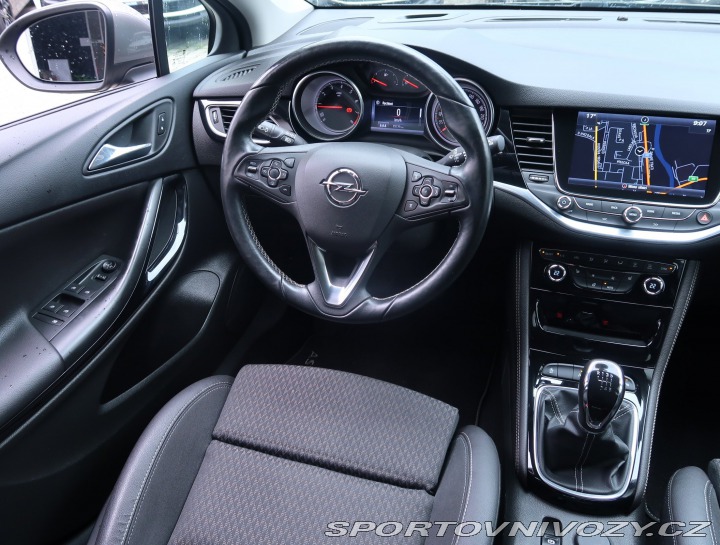 Opel Astra 1.6 T 2016