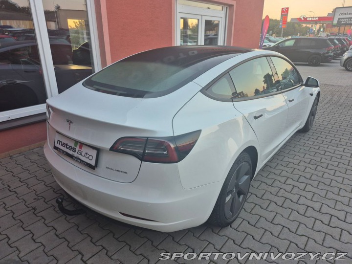 Tesla Model 3 Dual Motor AWD rezervace 2022
