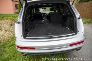 Audi Ostatní modely Q7 3,0   tdi S line. 2011