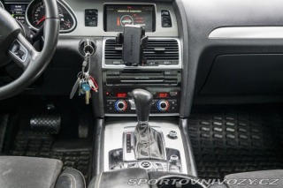 Audi Ostatní modely Q7 3,0   tdi S line. 2011
