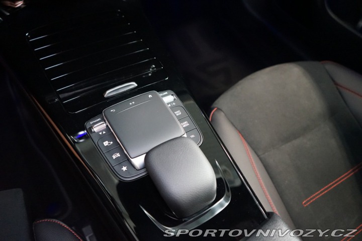 Mercedes-Benz CLA 200d*SB*TAŽNÉ*KAMERA*AMG* 2024