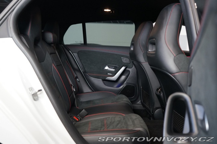 Mercedes-Benz CLA 200d*SB*TAŽNÉ*KAMERA*AMG* 2024