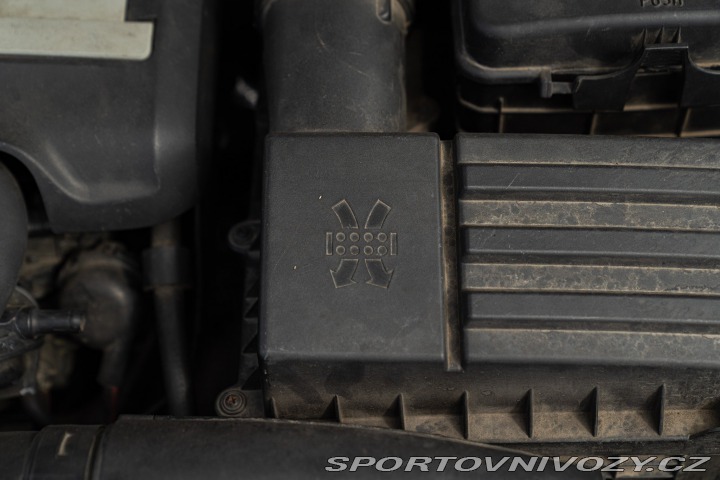 Volkswagen Scirocco 2.0 TFSI 2.0 R LINE 2009