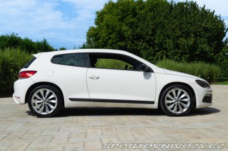 Volkswagen Scirocco 2.0 TFSI 2.0 R LINE 2009