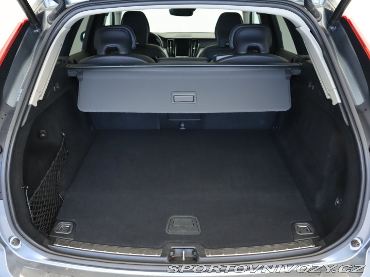 Volvo Ostatní modely XC60  T8 Twin Engine 2019