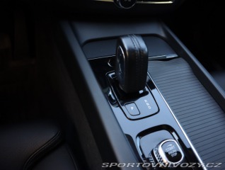 Volvo Ostatní modely XC60  T8 Twin Engine 2019