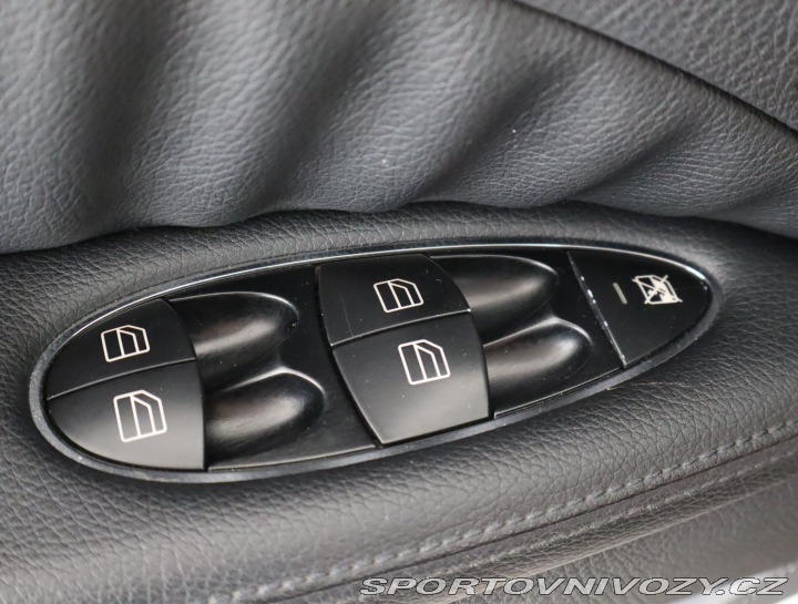Mercedes-Benz E E 320 CDI 4MATIC 2006