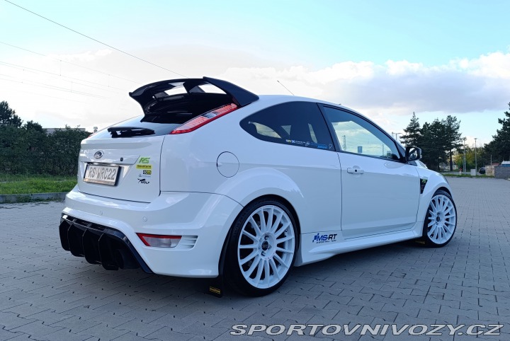 Ford Focus RS MK2  2.5 T 2010