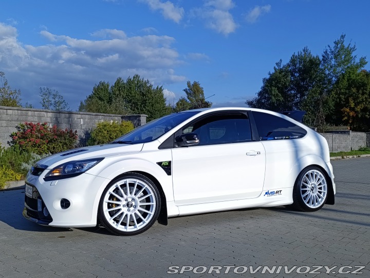 Ford Focus RS MK2  2.5 T 2010