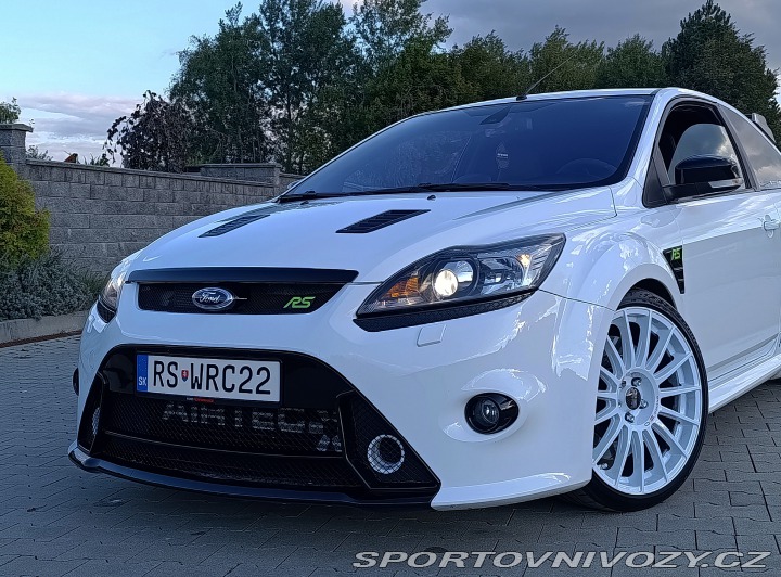 Ford Focus RS MK2  2.5 T 2010
