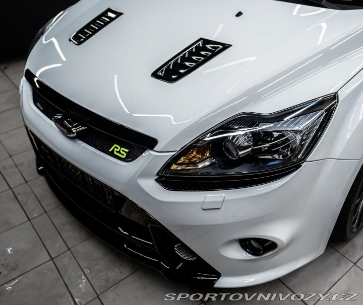 Ford Focus RS MK2  2.5 T WOLF 2009