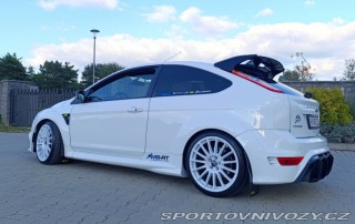 Ford Focus RS MK2  2.5 T 2010