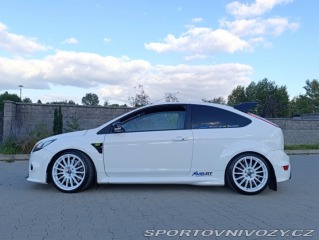 Ford Focus RS MK2  2.5 T 2010
