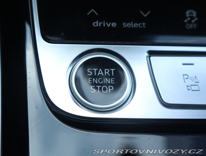 Audi Ostatní modely A8  60 TFSI e 2021