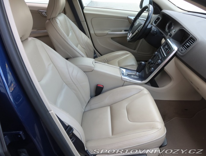 Volvo V60 Ocean Race D5 2.4 2012