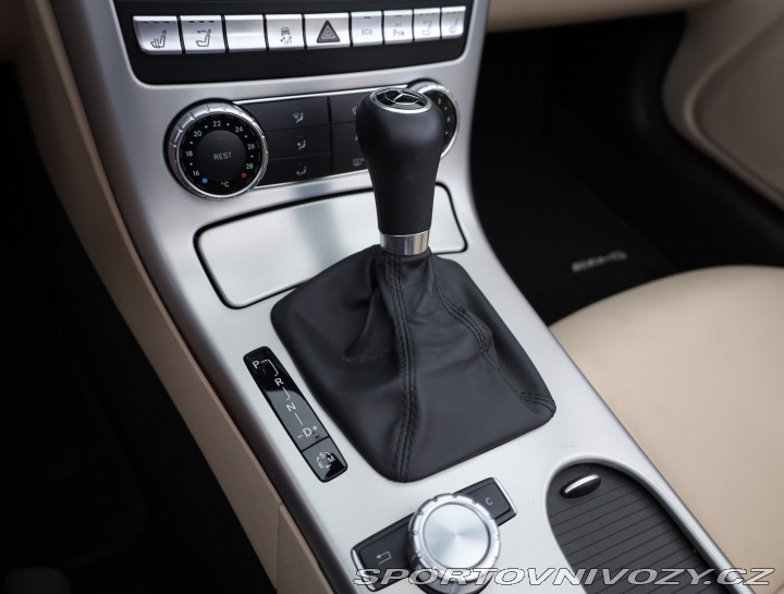 Mercedes-Benz SLK 250 CGI 2012