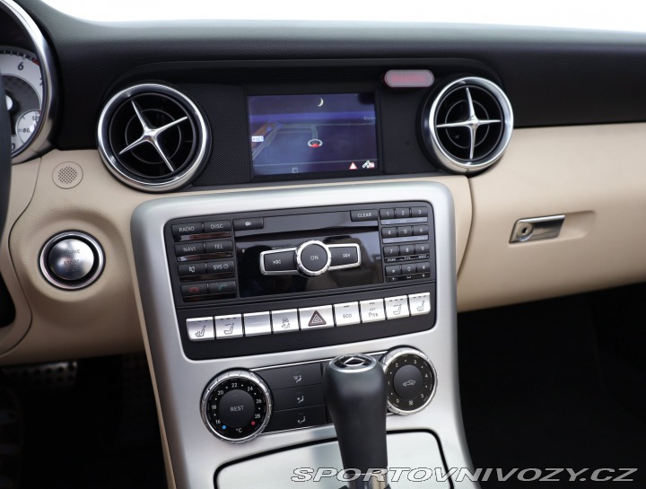 Mercedes-Benz SLK 250 CGI 2012