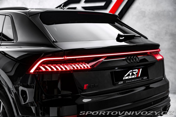 Audi SQ8 TDI Vzduch LED Pano B& 2020