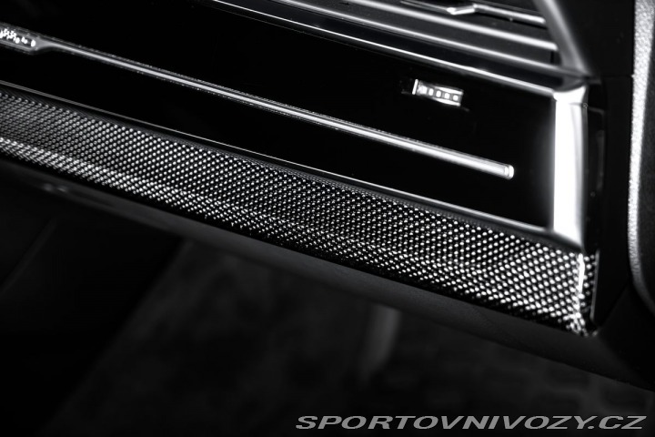 Audi SQ8 TDI Vzduch LED Pano B& 2020