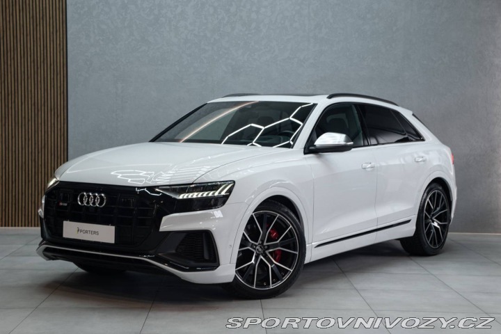 Audi SQ8  2021