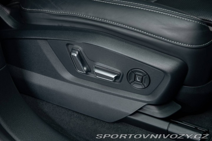 Audi SQ8  2021