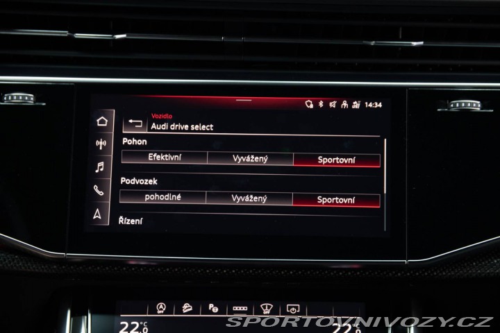 Audi SQ8  2021